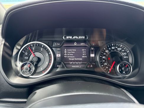 Used 2022 RAM 3500 Big Horn w/ Level C Equiment Group AWD/4WD image 15