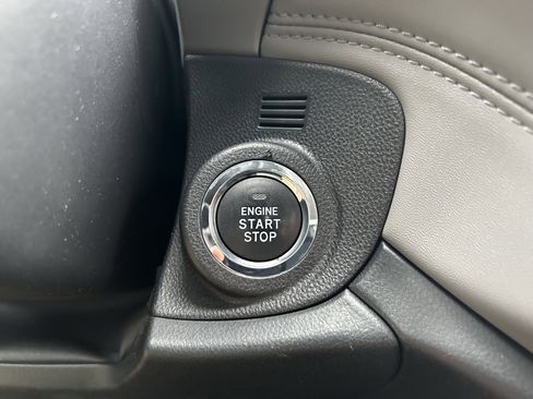 Certified 2023 Subaru Outback Limited image 16