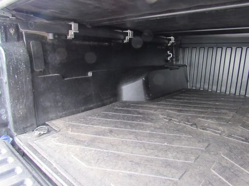 Used 2022 Toyota Tacoma TRD Off-Road w/ TRD Premium Off Road Package image 41