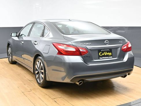 Used 2016 Nissan Altima 2.5 SV w/ Convenience Package FWD image 7