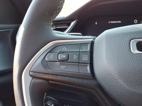 Used 2023 Jeep Grand Cherokee Altitude AWD/4WD image 22