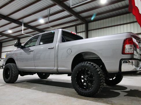 Used 2020 RAM 2500 Big Horn AWD/4WD image 9