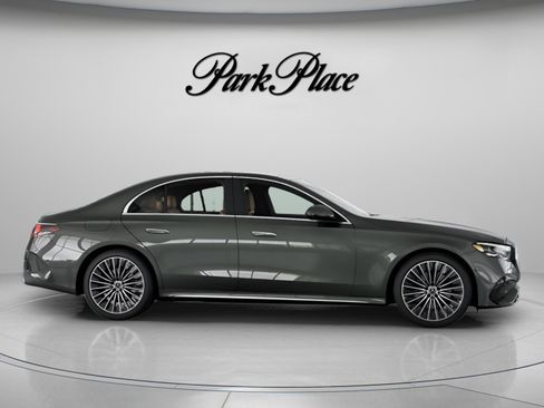 New 2026 Mercedes-Benz E 350 4MATIC Sedan image 27