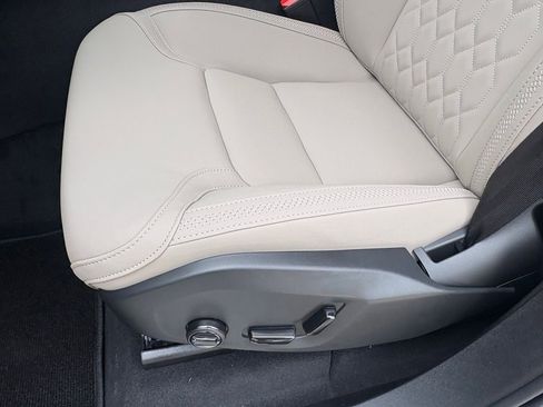 New 2026 Volvo XC90 B5 Plus w/ Protection Package Premier AWD/4WD image 20