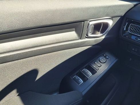 Used 2025 Honda Civic LX image 31