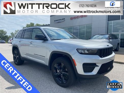 Used 2023 Jeep Grand Cherokee Altitude image 1