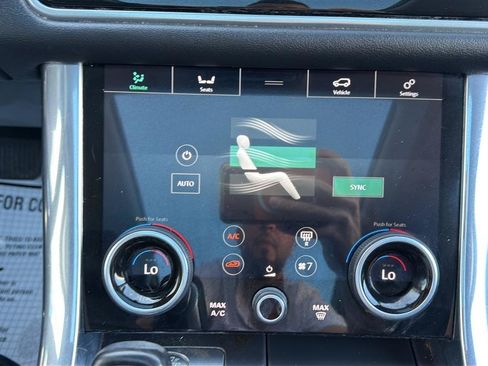 Used 2018 Land Rover Range Rover Sport SE AWD/4WD image 26