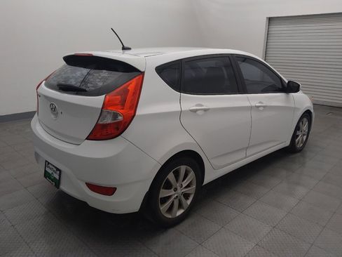 Used 2014 Hyundai Accent SE image 9