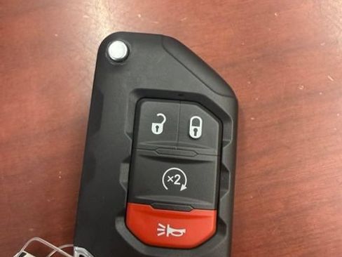 Used 2025 Jeep Wrangler Sport AWD/4WD image 27