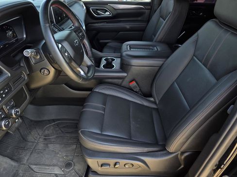 Used 2024 Chevrolet Tahoe RST w/ Luxury Package AWD/4WD image 29