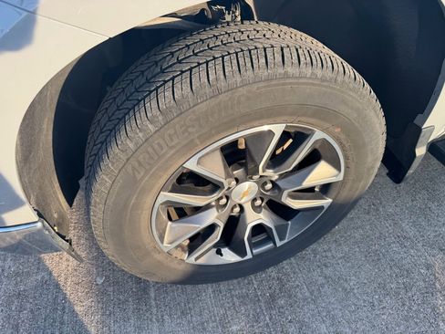 Used 2024 Chevrolet Silverado 1500 LT image 8