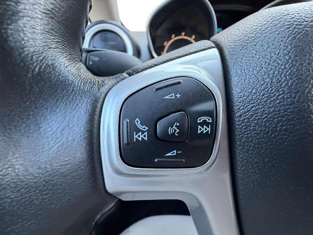 Used 2014 Ford Fiesta SE w/ Comfort Package FWD image 22