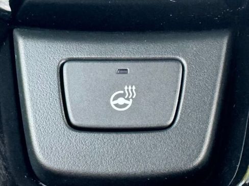 Used 2025 Honda Pilot Black Edition image 29
