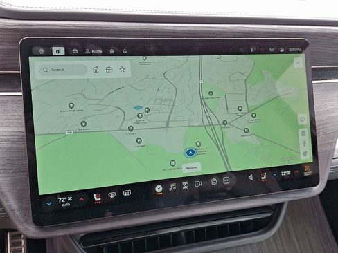 Used 2024 Rivian R1S Adventure image 16