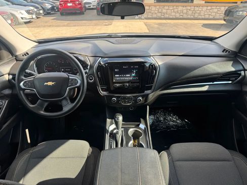 Used 2018 Chevrolet Traverse LS FWD image 14