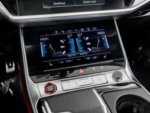 Used 2023 Audi S6 Prestige w/ Prestige Package image 36