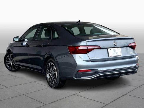 Used 2022 Volkswagen Jetta Sport image 12