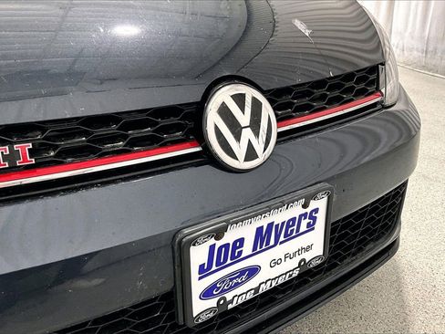 Used 2021 Volkswagen Golf 4-Door image 7