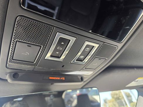 Used 2025 Land Rover Defender 110 S AWD/4WD image 35