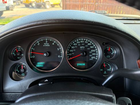 Used 2010 Chevrolet Avalanche LT image 18