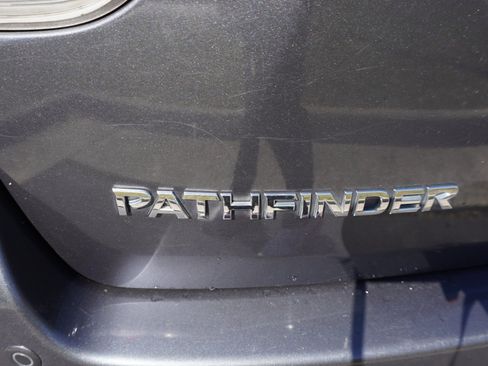 Used 2013 Nissan Pathfinder SV image 33