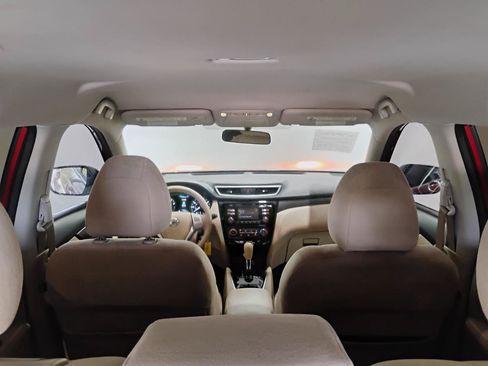Used 2015 Nissan Rogue S FWD image 7