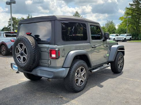 Used 2019 Jeep Wrangler Sport image 4