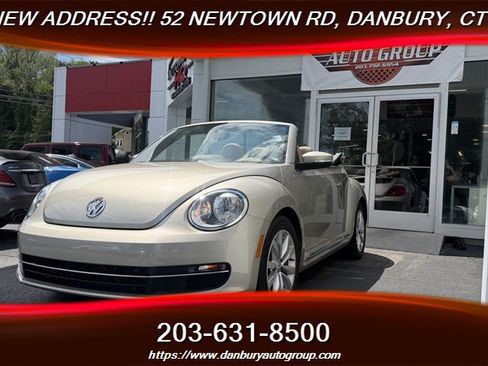Used 2013 Volkswagen Beetle TDI FWD image 1