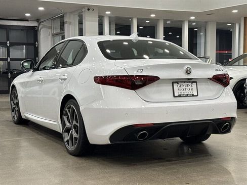 Used 2018 Alfa Romeo Giulia Ti Sport w/ Quick Order Package 22S Sport image 4