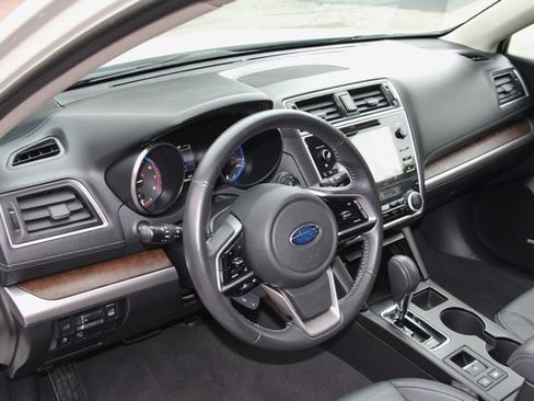Used 2018 Subaru Outback 2.5i Limited AWD/4WD image 20