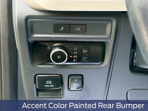 Used 2023 Ford Expedition Max XLT image 15