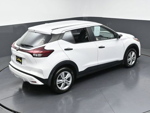 Used 2024 Nissan Kicks S image 33