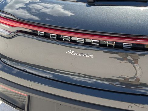 New 2026 Porsche Macan image 12