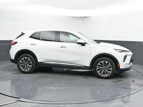 Used 2024 Buick Envision Preferred AWD/4WD image 3