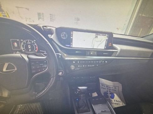 Used 2021 Lexus ES 350 w/ Premium Package FWD image 4