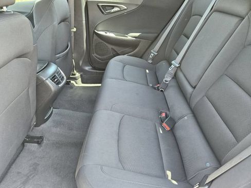 Used 2025 Chevrolet Malibu LT FWD image 30