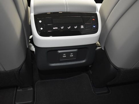 Used 2026 INFINITI QX60 Pure w/ Cargo Package FWD image 19