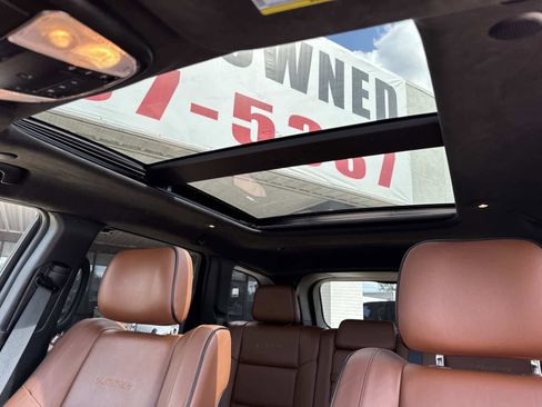 Used 2021 Jeep Grand Cherokee Summit w/ Platinum Series Group image 34