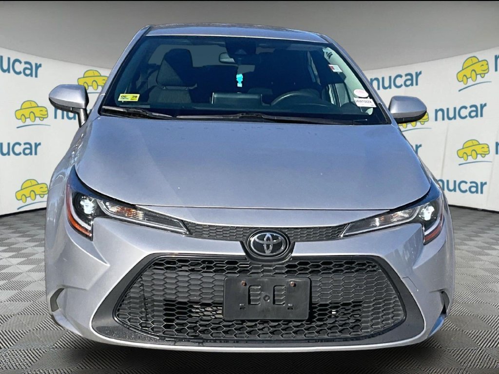 Used 2021 Toyota Corolla LE w/ Carpet Mat Package (TMS) FWD image 2