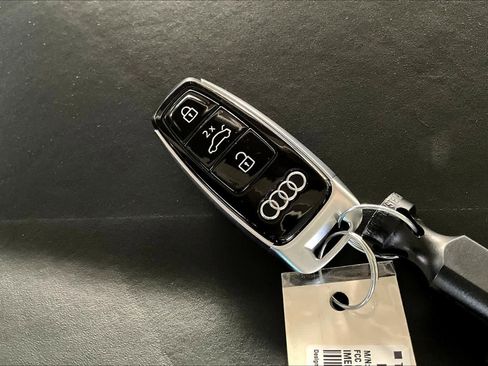 Used 2023 Audi e-tron GT Premium Plus image 14