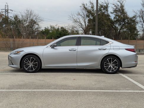 Used 2022 Lexus ES 350 w/ Premium Package image 7