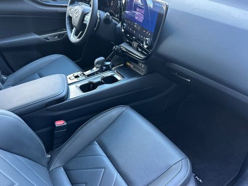 Used 2026 Lexus NX 450h+ AWD w/ Luxury Package image 20