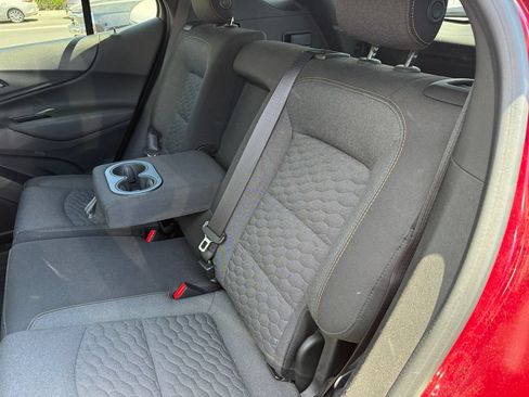 Used 2020 Chevrolet Equinox LT FWD image 4