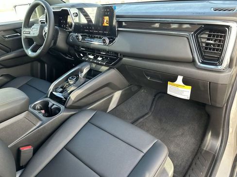 New 2026 GMC Canyon Elevation w/ Convenience Package image 30