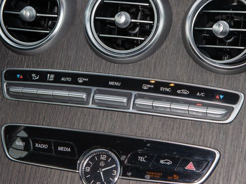 Used 2019 Mercedes-Benz C 300 4MATIC Sedan w/ Premium Package image 22