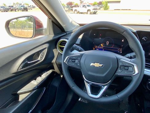 New 2025 Chevrolet Trax LT w/ Driver Confidence Package image 38