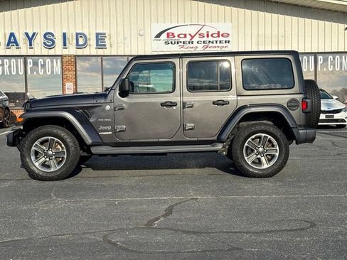 Used 2019 Jeep Wrangler Unlimited Sahara w/ Cold Weather Group AWD/4WD image 15