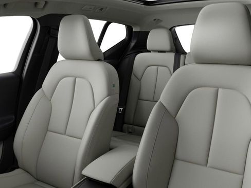 New 2026 Volvo XC40 B5 Plus w/ Protection Package Premier image 5