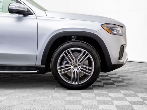 New 2026 Mercedes-Benz GLS 450 4MATIC image 38
