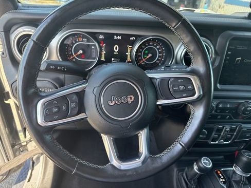 Used 2022 Jeep Wrangler Unlimited Sahara w/ Cold Weather Group AWD/4WD image 22